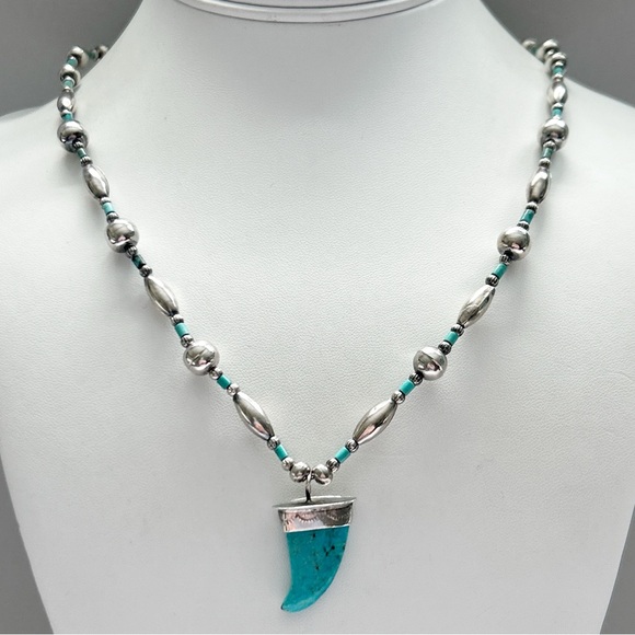 Vintage Southwestern Turquoise Bear Claw Bead Sterling Silver Necklace - Picture 2 of 10